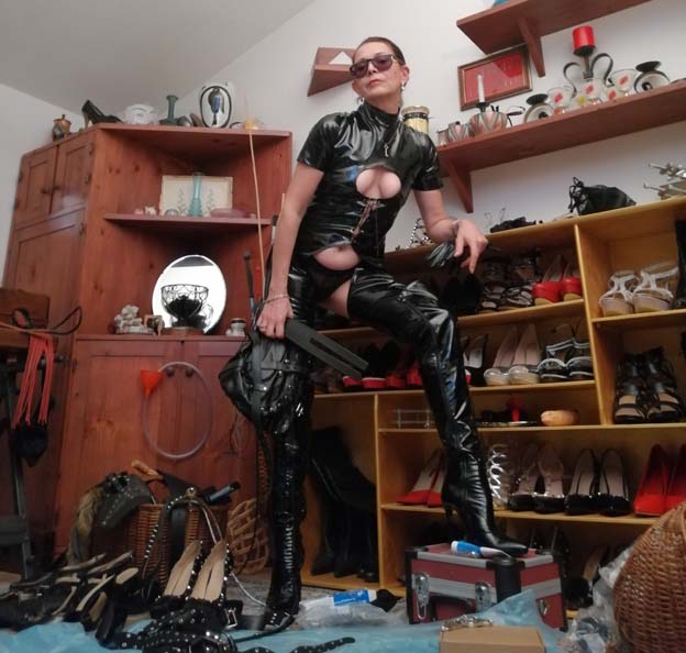 Padrona Isabella Mistress web cam webcam live camshow 0039 3336942600